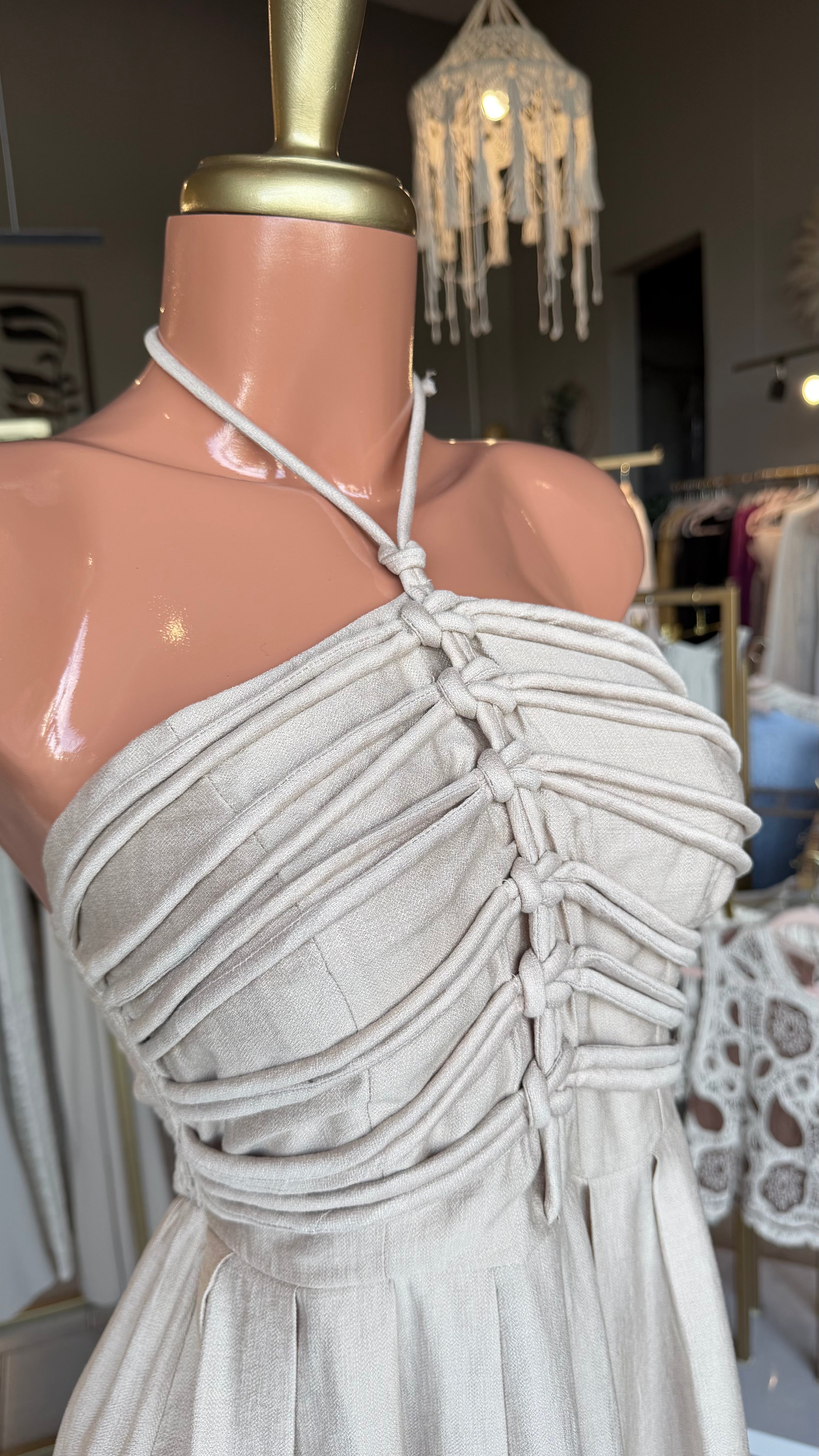 VESTIDO BEIGE LAZOS