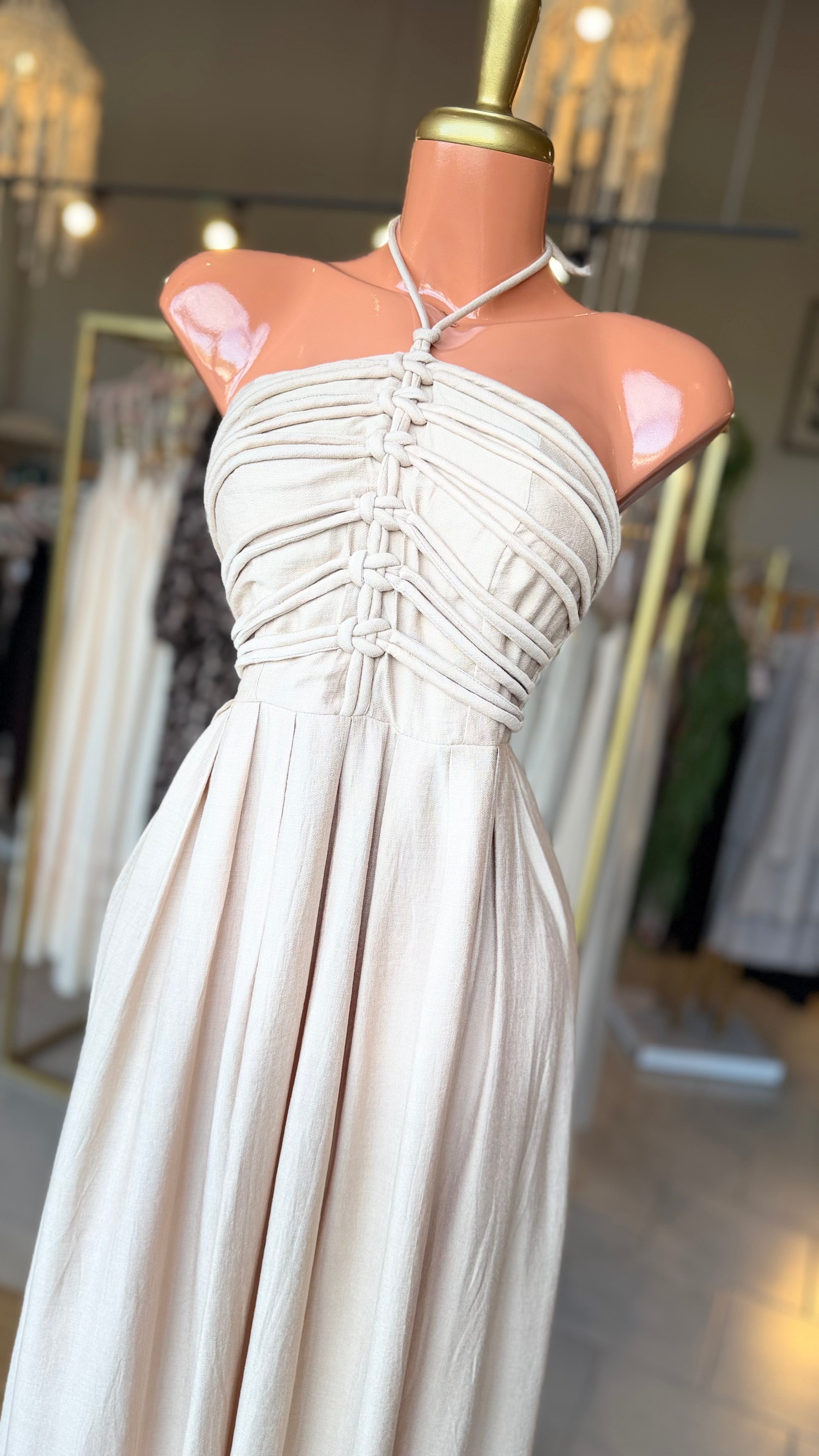 VESTIDO BEIGE LAZOS
