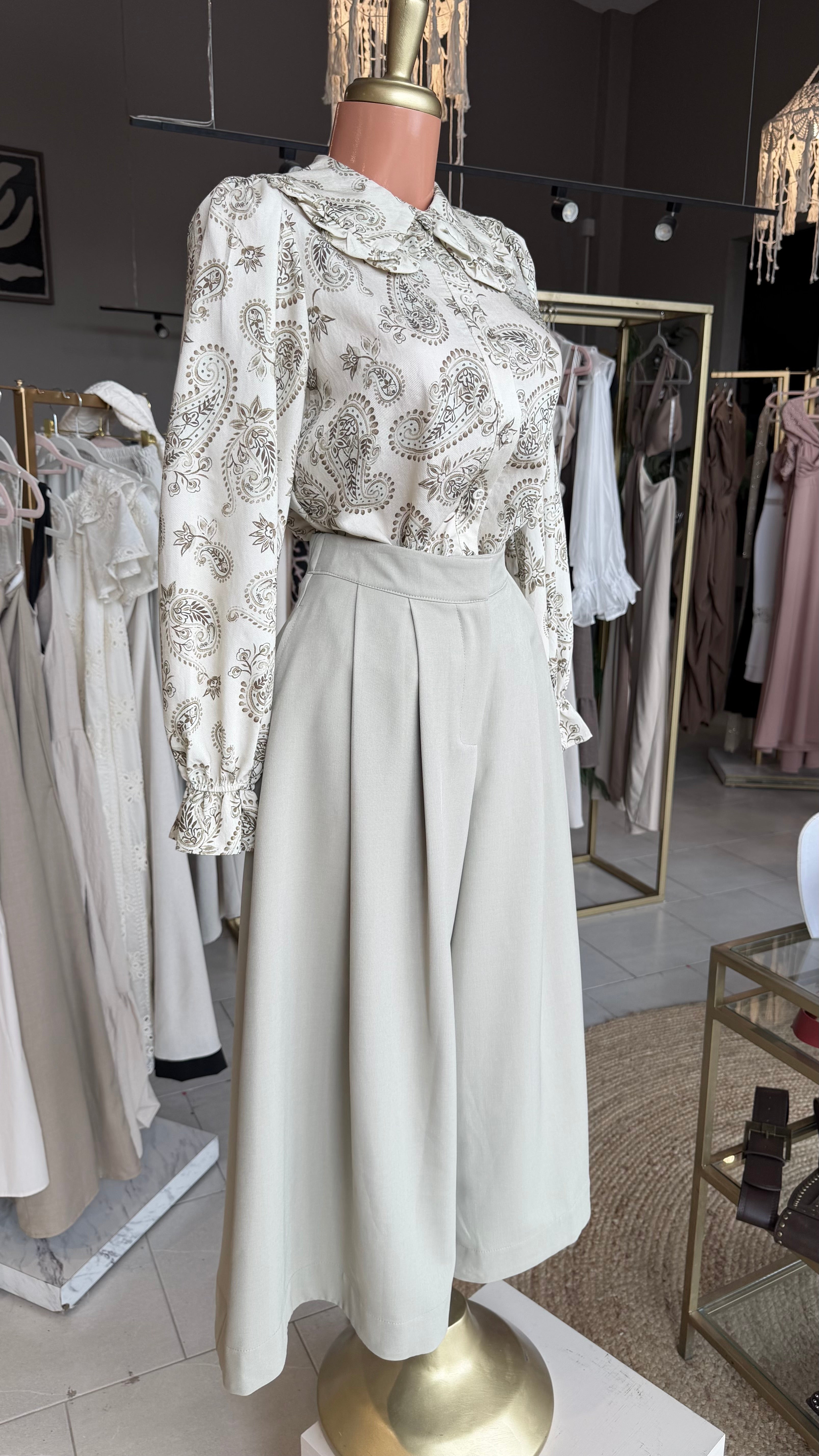 SET FALDAPANTALON CON BLUSA