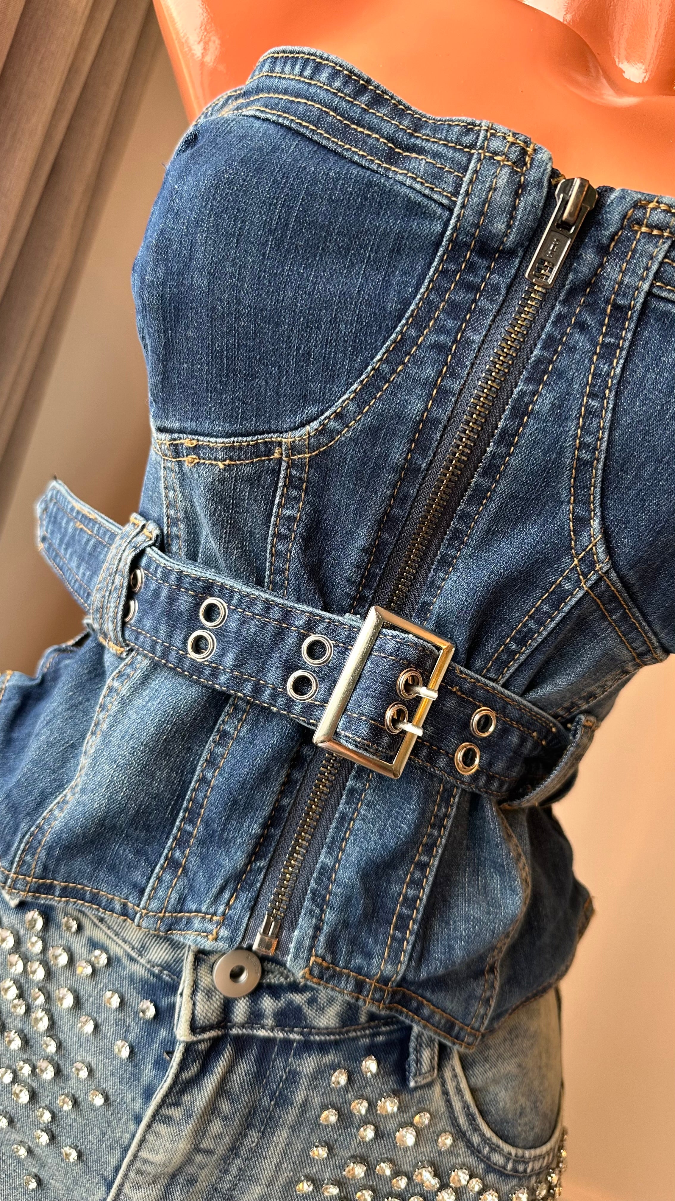 💙 Top Strapless Denim con Cinturón