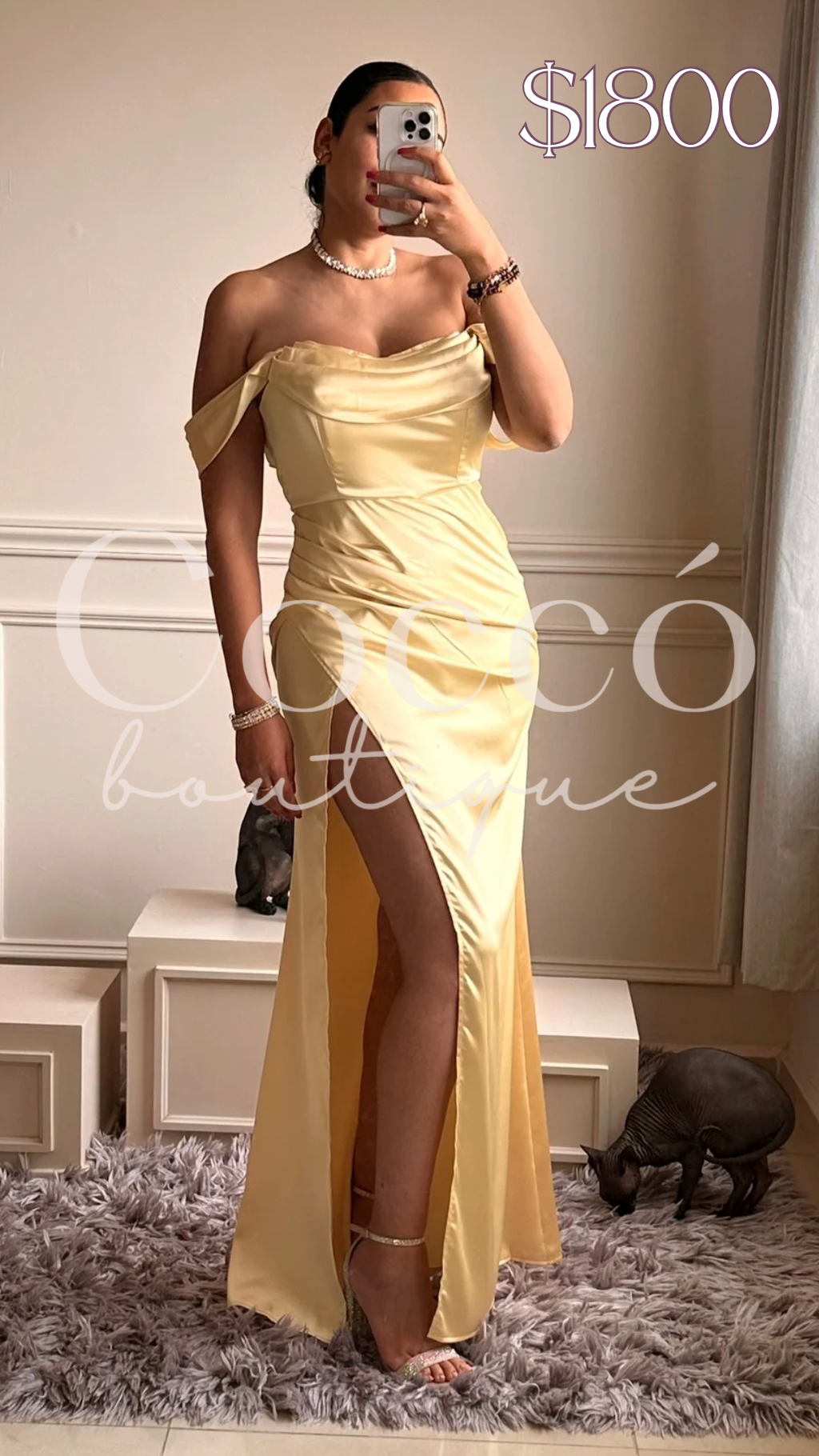 ✨ Vestido Largo Satinado Amarillo con Escote Drapeado y Abertura