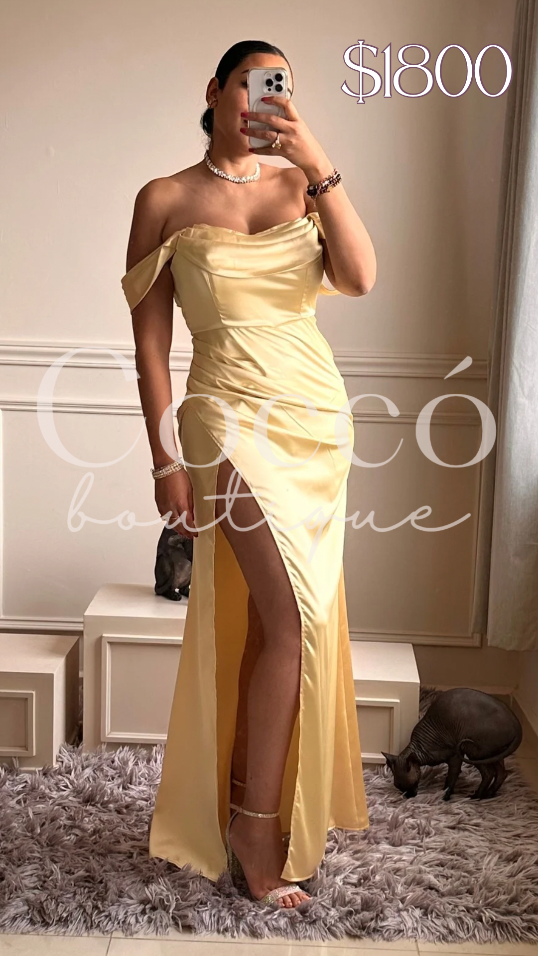 ✨ Vestido Largo Satinado Amarillo con Escote Drapeado y Abertura