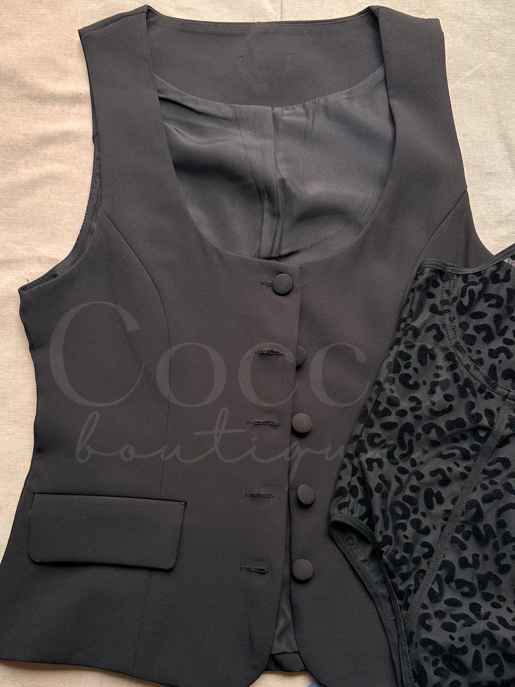 Chaleco Negro Sastre sin Mangas con Botones